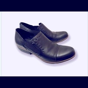 Korks by Korks-Ease Gertrude leather pull-on black booties